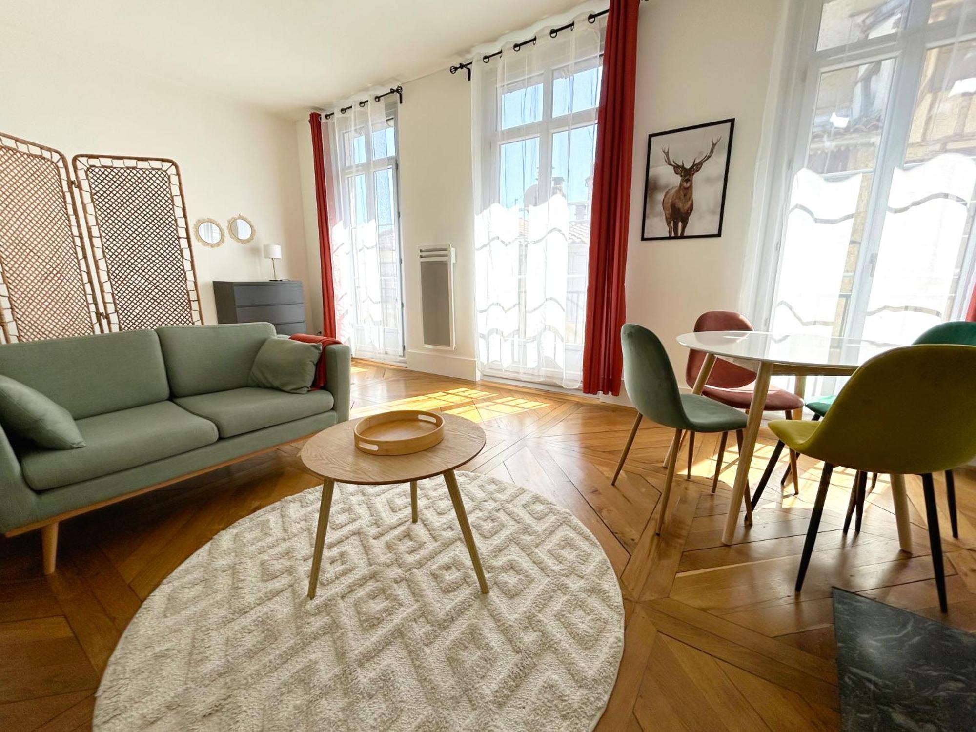 Emma - Centre Historique - Parking Privee Apartment *